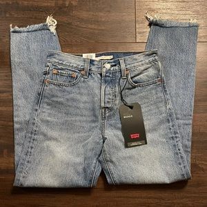 Levis High Rise Wedgie Fit Straight Jeans
